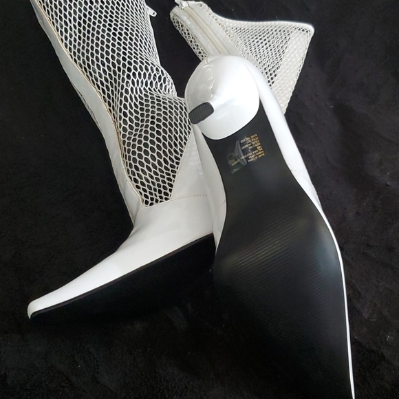 Fishnet High Heel Boot - Picture 3 of 10